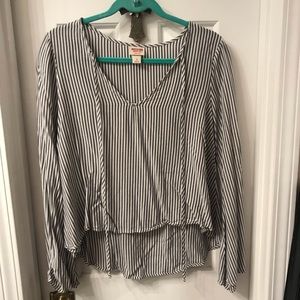 Stripped bell sleeves top